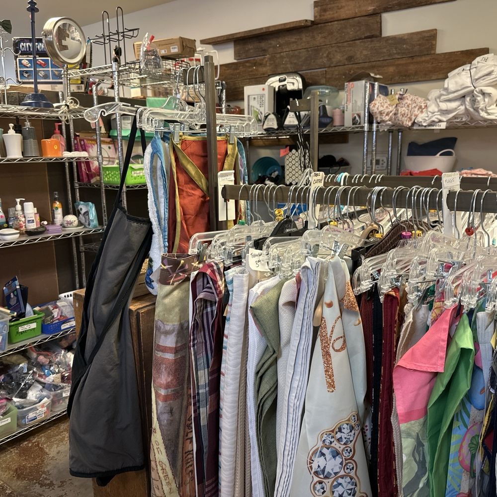 15 Best Thrift Stores Near Me in 2026: Complete Guide to Finding Hidden Gems in Your City