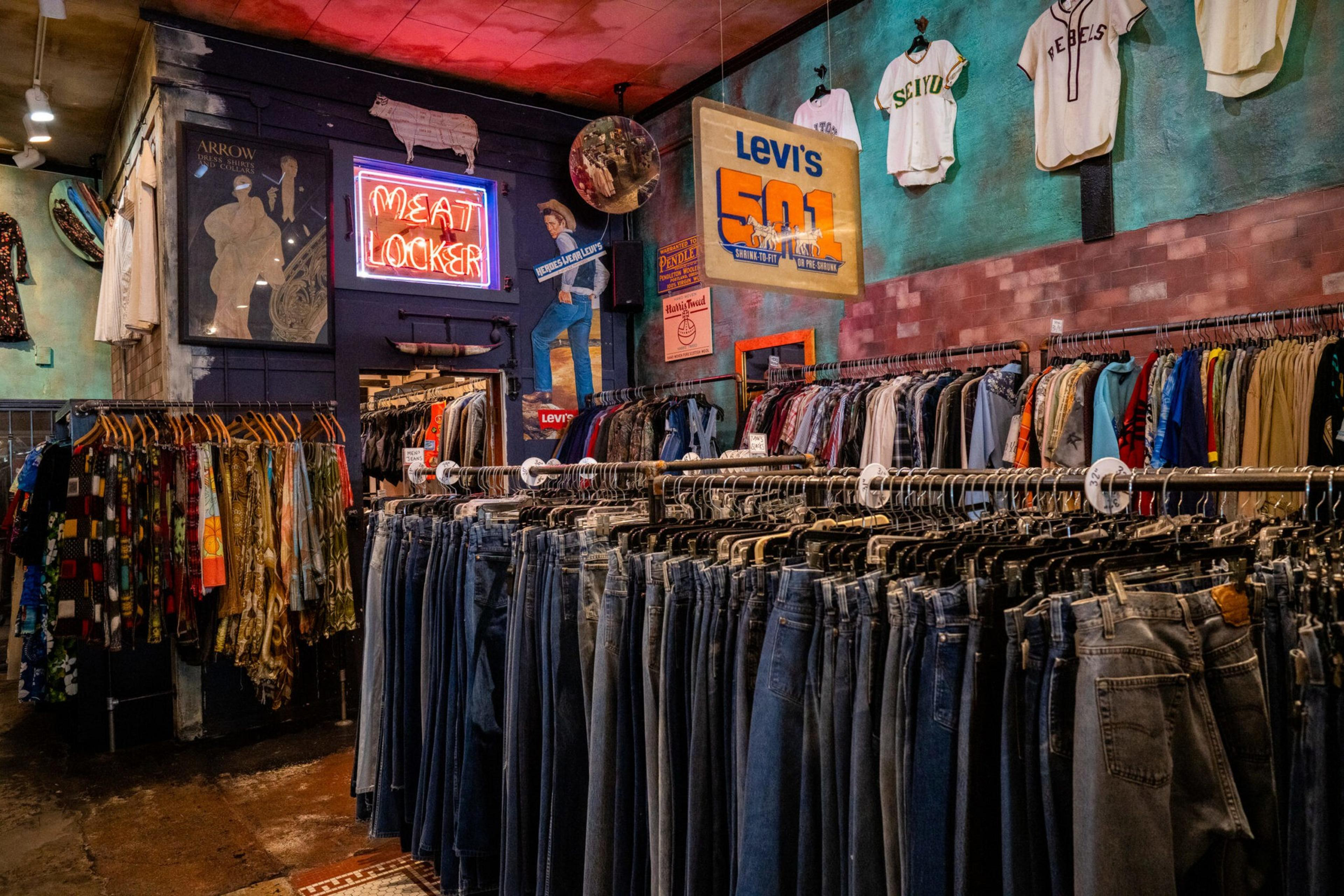 Best Thrift Stores Near Me for Vintage Clothing Brands Worth Money